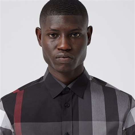 camicia uomo nera maniche corte burberry|Camicia in cotone stretch (Nero) .